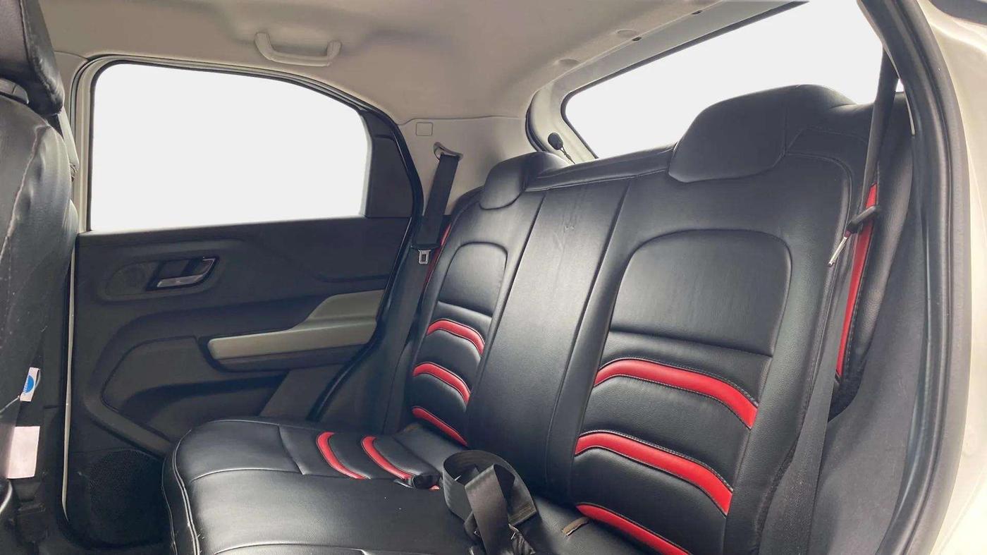 2023 Tata PUNCH ADVENTURE RHYTHM PACK MT, Petrol, Manual, 19,693 km, Right Side Rear Door Cabin