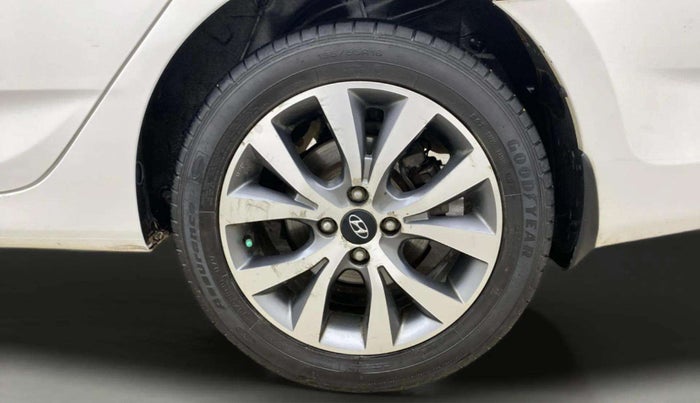 2014 Hyundai Verna FLUIDIC 1.6 VTVT SX OPT, Petrol, Manual, 91,081 km, Left Rear Wheel