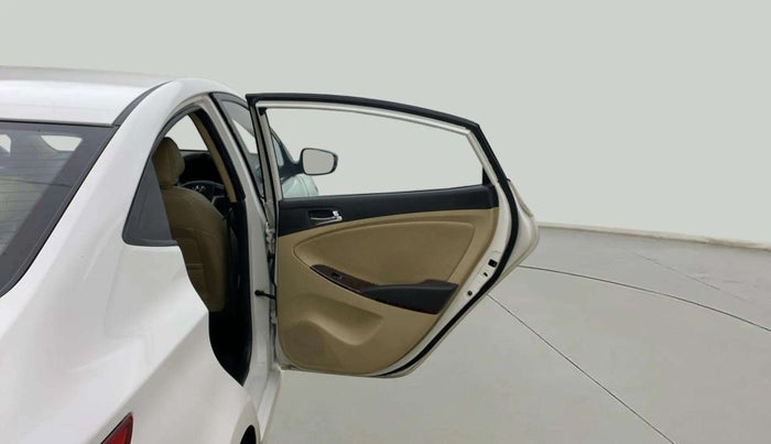 2014 Hyundai Verna FLUIDIC 1.6 VTVT SX OPT, Petrol, Manual, 91,081 km, RHS Rear Door