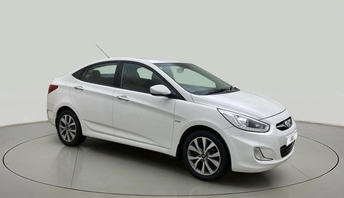 2014 Hyundai Verna FLUIDIC 1.6 VTVT SX OPT, Petrol, Manual, 91,081 km, Right Front Diagonal