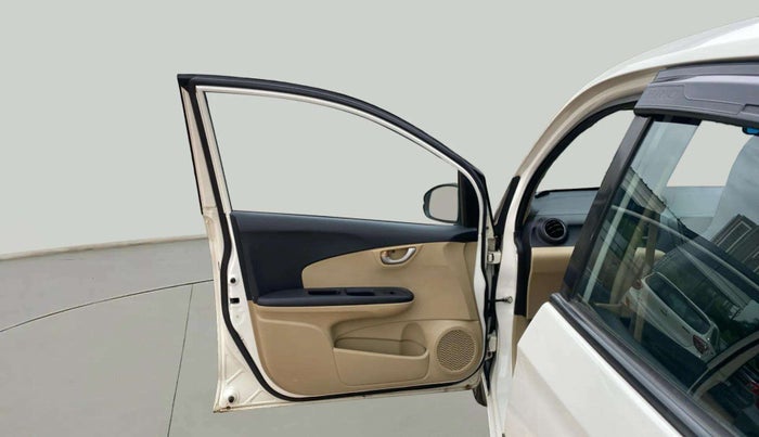 2015 Honda Brio VX AT, Petrol, Automatic, 55,243 km, LHS Front Door