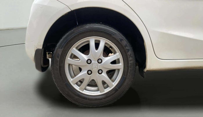 2015 Honda Brio VX AT, Petrol, Automatic, 55,243 km, Right Rear Wheel