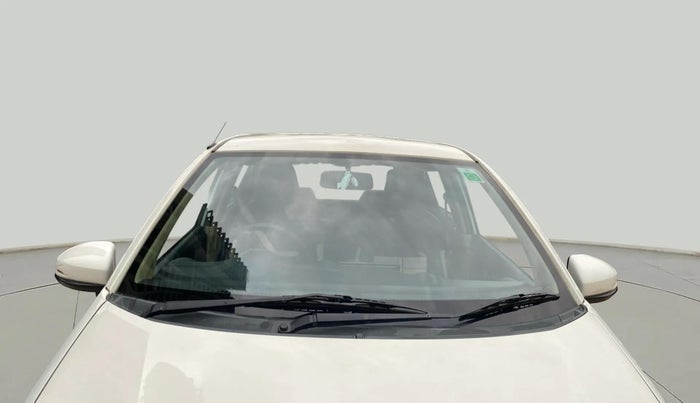 2015 Honda Brio VX AT, Petrol, Automatic, 55,243 km, Front Windshield