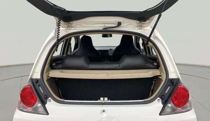 2015 Honda Brio VX AT, Petrol, Automatic, 55,243 km, Boot Inside