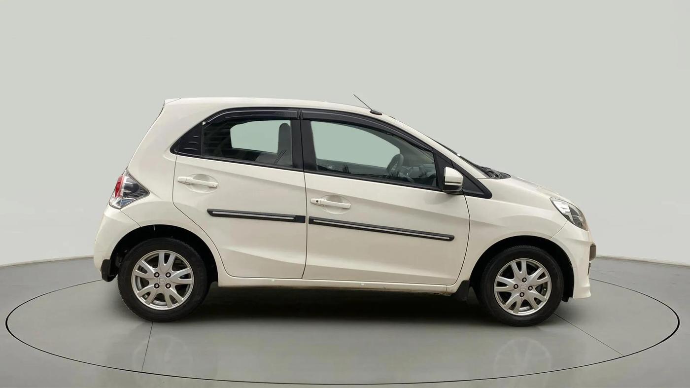 2015 Honda Brio VX AT, Petrol, Automatic, 55,243 km, Right Side View