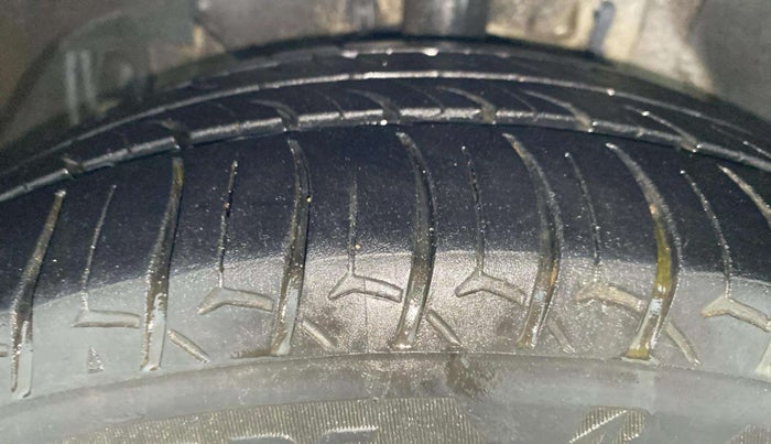 2014 Tata Zest XMS PETROL, Petrol, Manual, 83,782 km, Left Front Tyre Tread