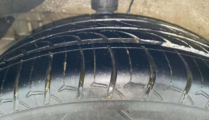 2014 Tata Zest XMS PETROL, Petrol, Manual, 83,782 km, Right Rear Tyre Tread