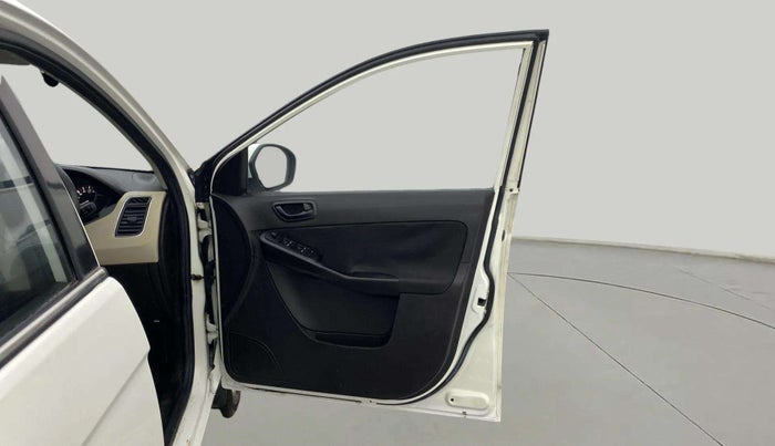 2014 Tata Zest XMS PETROL, Petrol, Manual, 83,782 km, RHS Front Door