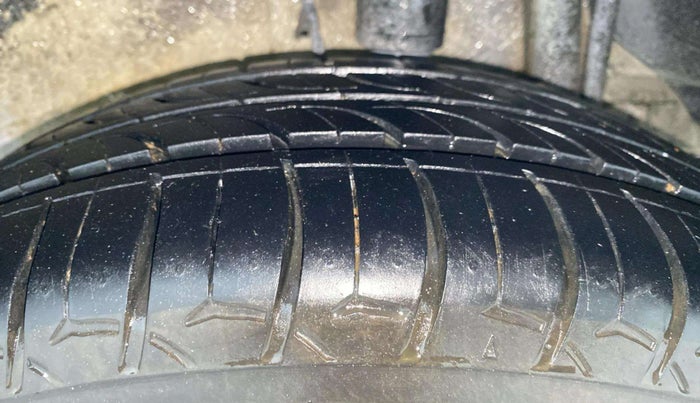 2014 Tata Zest XMS PETROL, Petrol, Manual, 83,782 km, Left Rear Tyre Tread