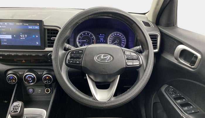 2019 Hyundai VENUE SX 1.0 (O) TURBO, Petrol, Manual, 76,373 km, Steering Wheel Close Up