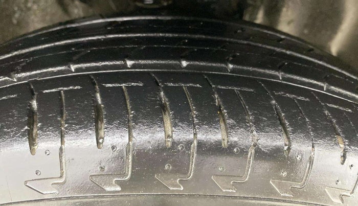 2017 Maruti IGNIS ZETA 1.2 AMT, Petrol, Automatic, 19,200 km, Left Front Tyre Tread
