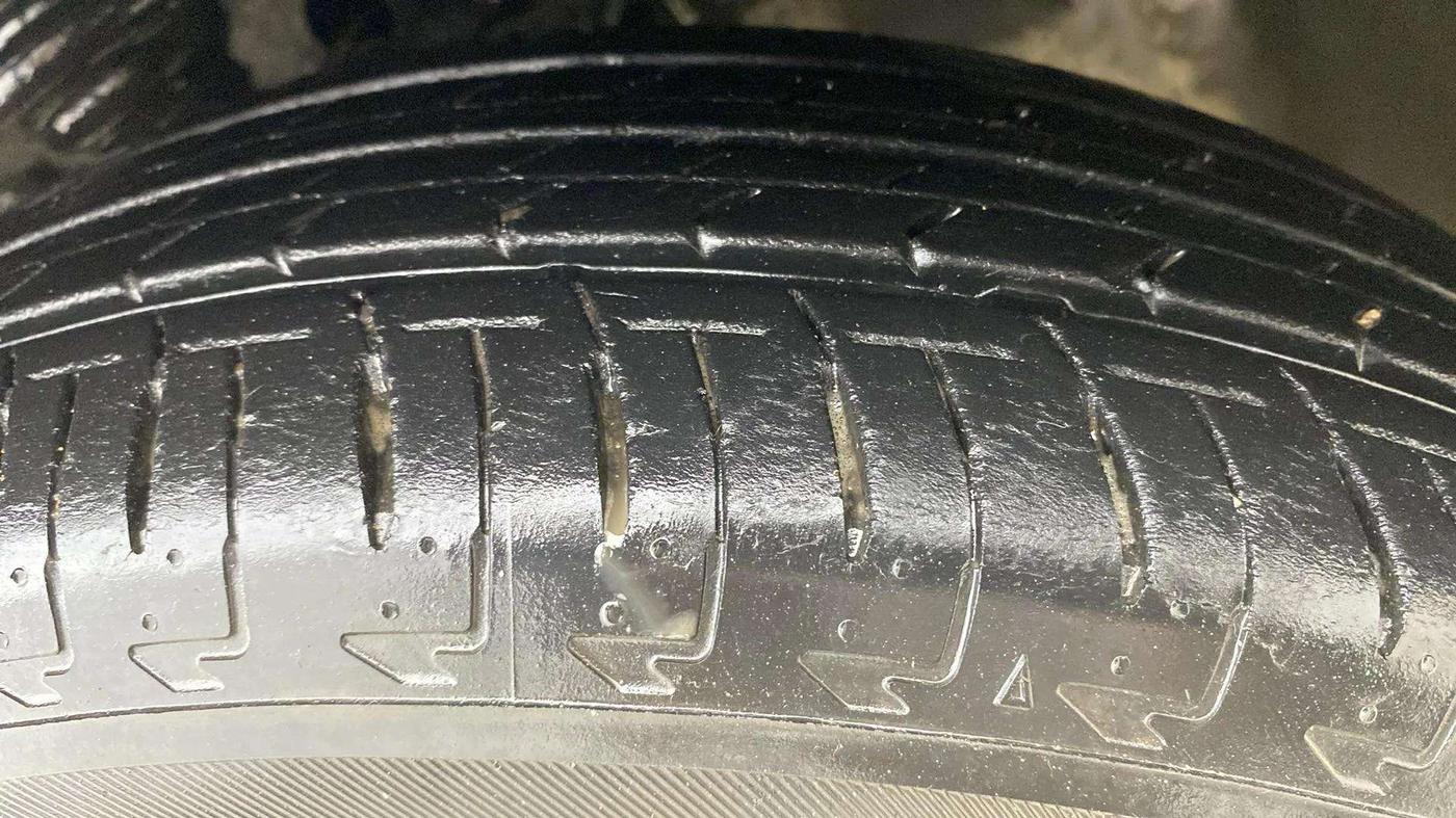 2017 Maruti IGNIS ZETA 1.2 AMT, Petrol, Automatic, 19,200 km, Left Rear Tyre Tread