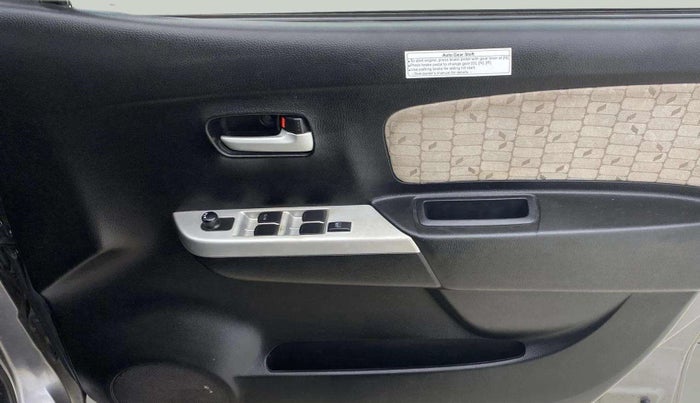 2016 Maruti Wagon R 1.0 VXI AMT, Petrol, Automatic, 23,840 km, Driver Side Door Panels Control