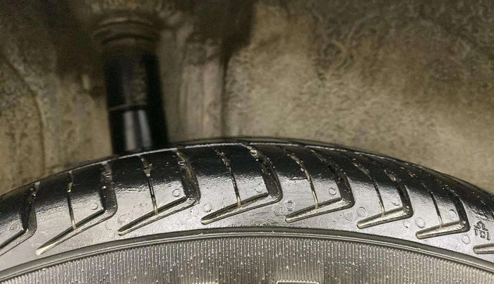 2022 Maruti New Wagon-R LXI CNG 1.0, CNG, Manual, 27,802 km, Right Rear Tyre Tread