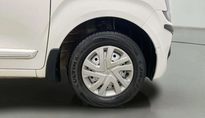2022 Maruti New Wagon-R LXI CNG 1.0, CNG, Manual, 27,802 km, Right Front Wheel