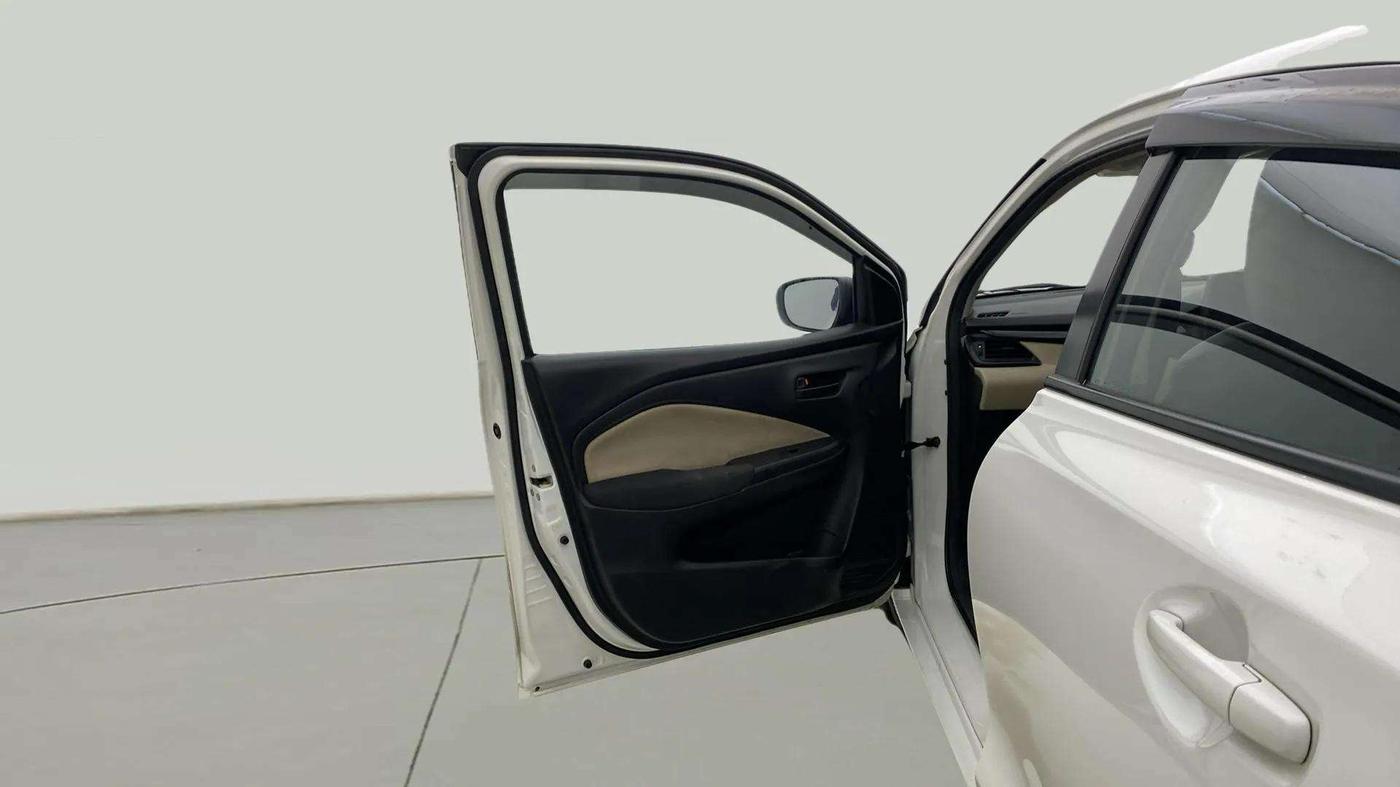 2023 Toyota Glanza S E-CNG, CNG, Manual, 42,448 km, LHS Front Door