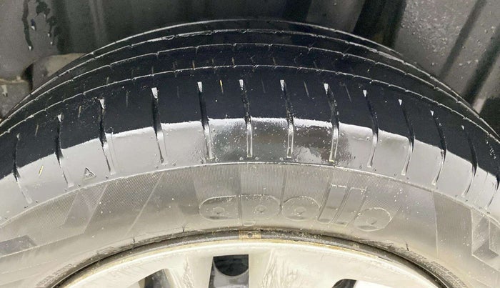 2023 Toyota Glanza S E-CNG, CNG, Manual, 42,448 km, Left Rear Tyre Tread