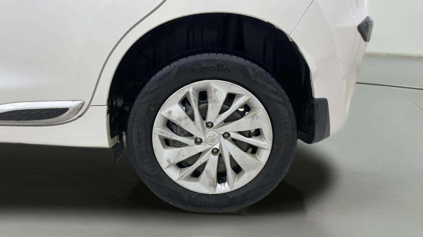 2023 Toyota Glanza S E-CNG, CNG, Manual, 42,448 km, Left Rear Wheel