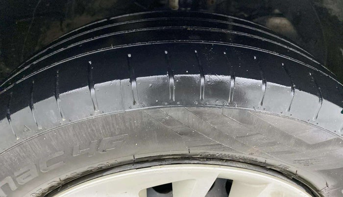 2023 Toyota Glanza S E-CNG, CNG, Manual, 42,448 km, Right Front Tyre Tread