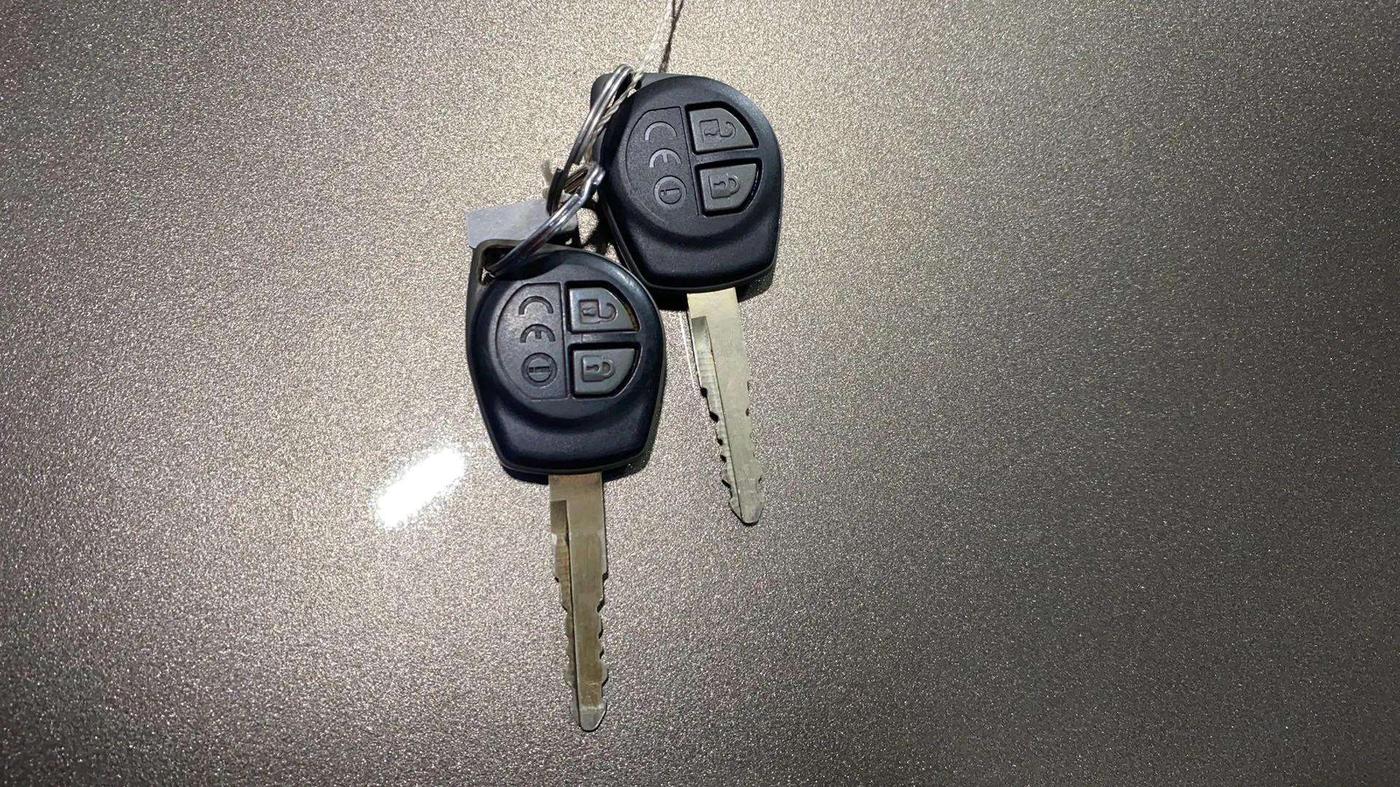 2022 Maruti Dzire VXI, Petrol, Manual, 15,196 km, Key Close Up
