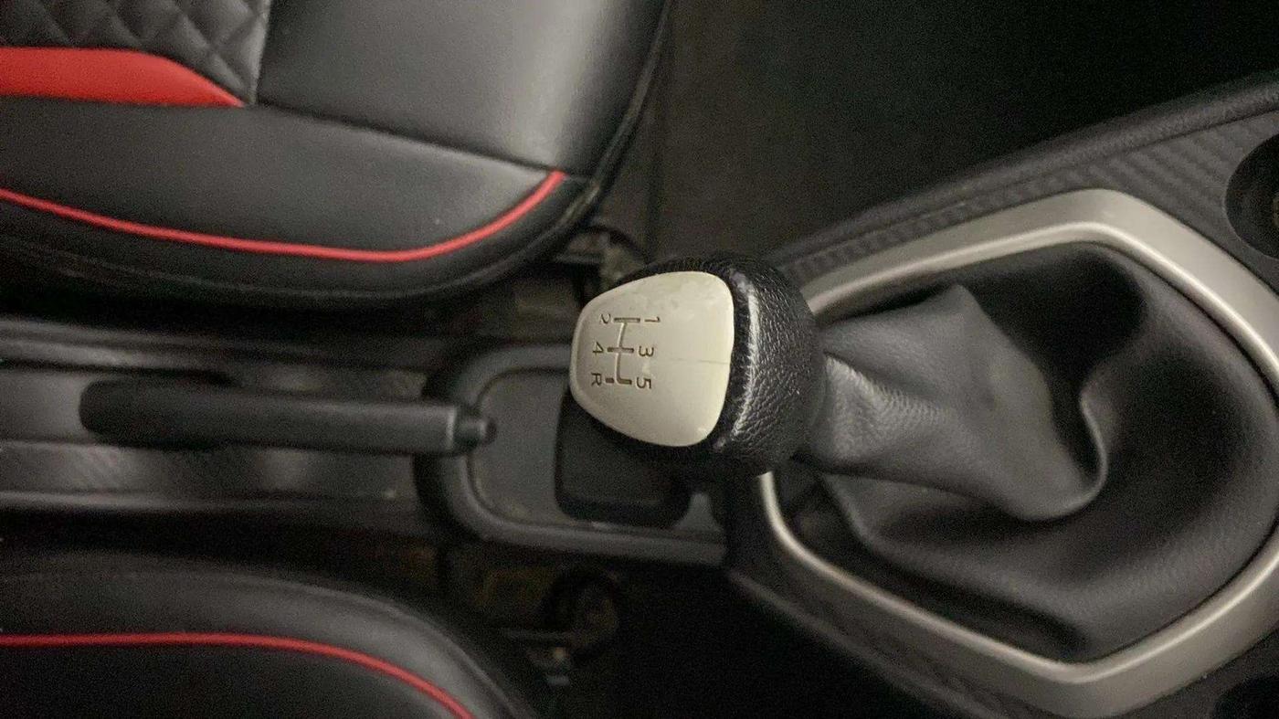 2019 Datsun Go Plus T(O), Petrol, Manual, 31,465 km, Gear Lever