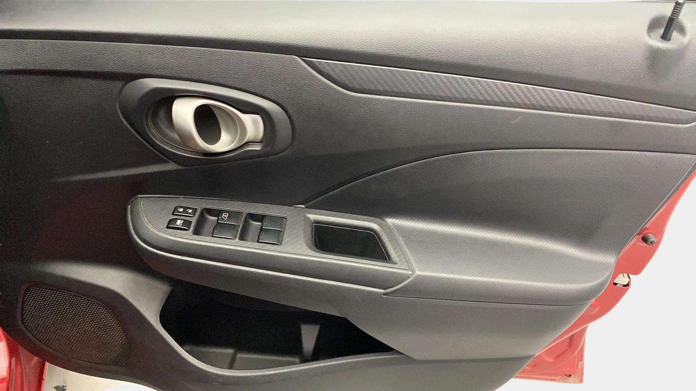 2019 Datsun Go Plus T(O), Petrol, Manual, 31,465 km, Driver Side Door Panels Control