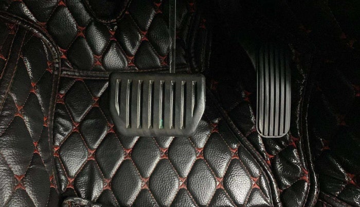 2021 Tata Harrier XZA 2.0L, Diesel, Automatic, 60,576 km, Pedals