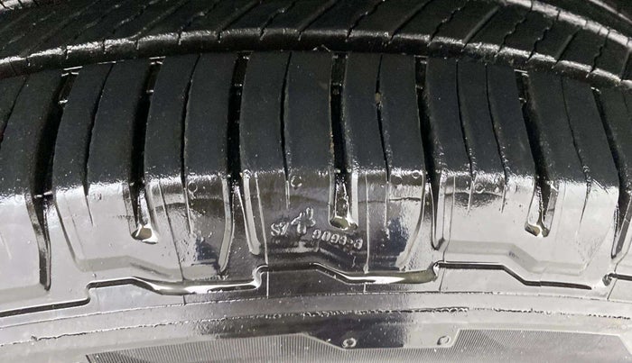 2021 Tata Harrier XZA 2.0L, Diesel, Automatic, 60,576 km, Left Front Tyre Tread