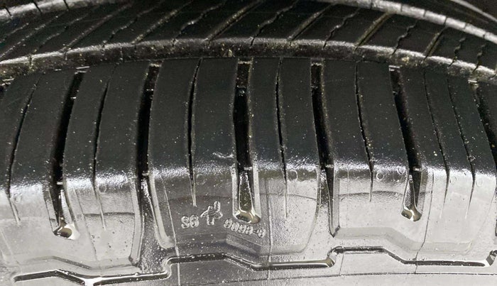 2021 Tata Harrier XZA 2.0L, Diesel, Automatic, 60,576 km, Right Rear Tyre Tread