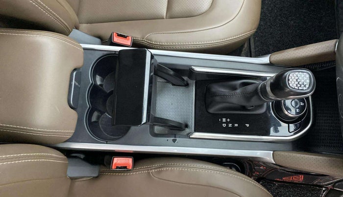 2021 Tata Harrier XZA 2.0L, Diesel, Automatic, 60,576 km, Gear Lever