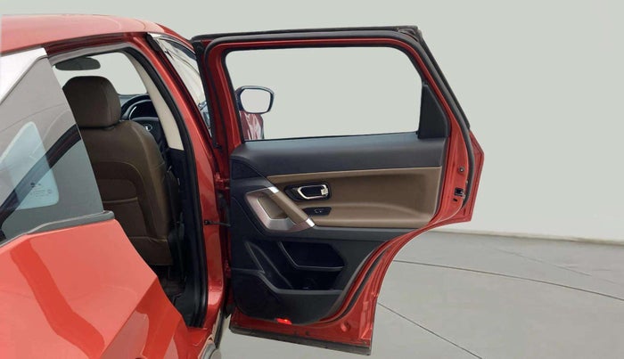 2021 Tata Harrier XZA 2.0L, Diesel, Automatic, 60,576 km, RHS Rear Door