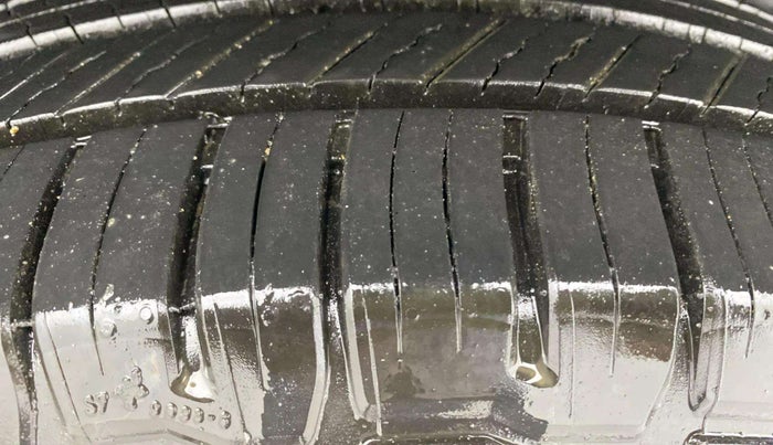 2021 Tata Harrier XZA 2.0L, Diesel, Automatic, 60,576 km, Right Front Tyre Tread