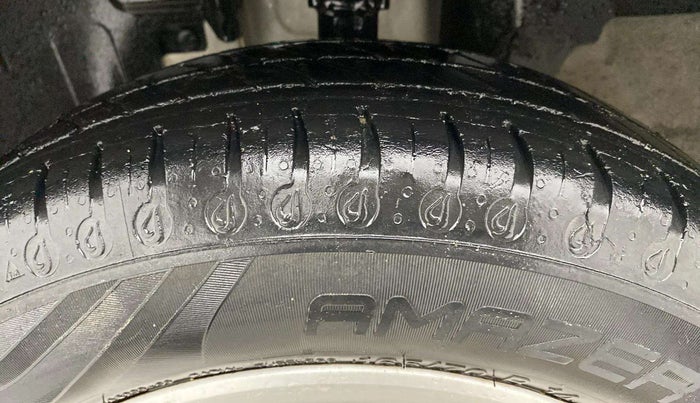 2020 Renault Kwid RXL, Petrol, Manual, 67,300 km, Left Front Tyre Tread