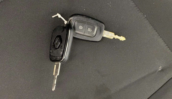 2020 Renault Kwid RXL, Petrol, Manual, 67,300 km, Key Close Up