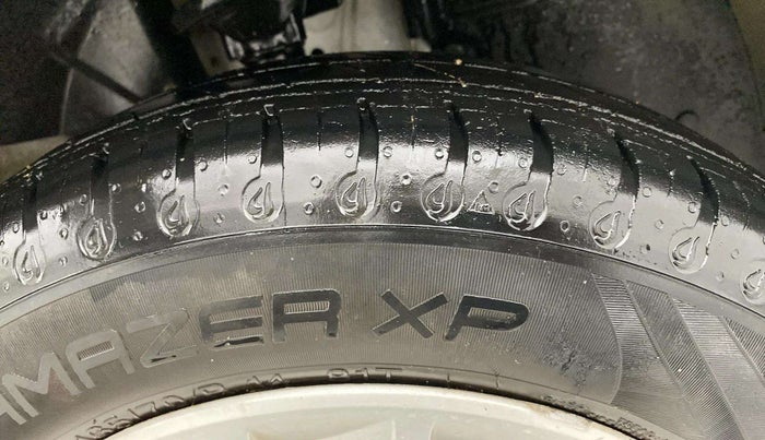 2020 Renault Kwid RXL, Petrol, Manual, 67,300 km, Right Front Tyre Tread