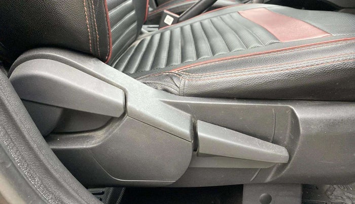 2021 Nissan MAGNITE XV PREMIUM TURBO CVT, Petrol, Automatic, 43,378 km, Driver Side Adjustment Panel