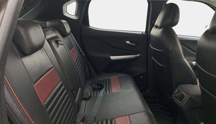 2021 Nissan MAGNITE XV PREMIUM TURBO CVT, Petrol, Automatic, 43,378 km, Right Side Rear Door Cabin