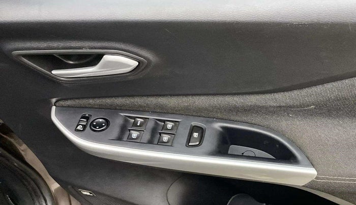 2021 Nissan MAGNITE XV PREMIUM TURBO CVT, Petrol, Automatic, 43,378 km, Driver Side Door Panels Control