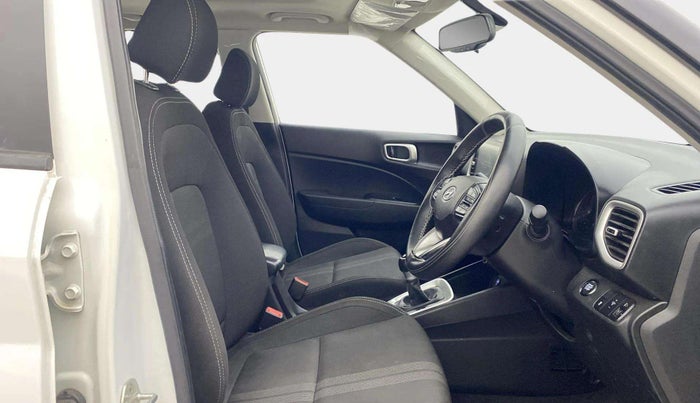 2019 Hyundai VENUE SX PLUS 1.0 TURBO DCT, Petrol, Automatic, 33,453 km, Right Side Front Door Cabin