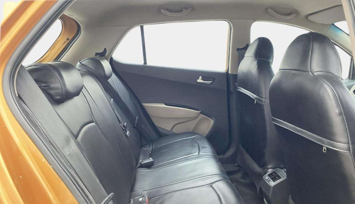 2014 Hyundai Grand i10 ASTA AT 1.2 KAPPA VTVT, Petrol, Automatic, 40,833 km, Right Side Rear Door Cabin