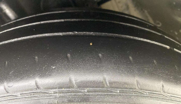 2020 Tata Tiago XZ PLUS PETROL, Petrol, Manual, 72,286 km, Right Front Tyre Tread