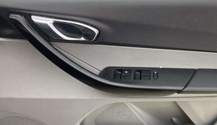 2020 Tata Tiago XZ PLUS PETROL, Petrol, Manual, 72,286 km, Driver Side Door Panels Control
