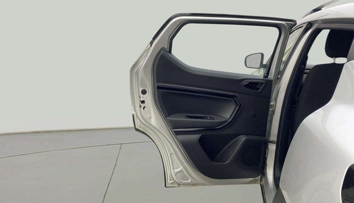 2022 Renault Kiger RXZ AMT, Petrol, Automatic, 36,251 km, LHS Rear Door