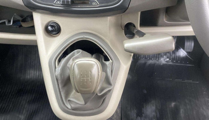 2015 Datsun Go Plus T, Petrol, Manual, 1,17,025 km, Gear Lever