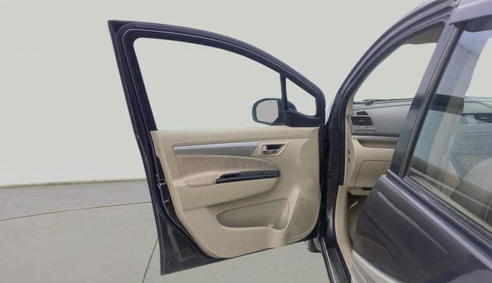 2013 Maruti Ertiga VXI, Petrol, Manual, 34,707 km, LHS Front Door