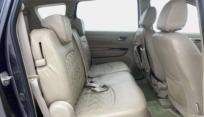 2013 Maruti Ertiga VXI, Petrol, Manual, 34,707 km, Right Side Rear Door Cabin