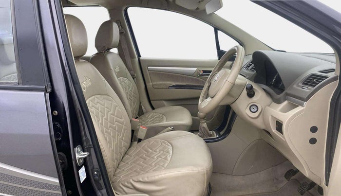 2013 Maruti Ertiga VXI, Petrol, Manual, 34,707 km, Right Side Front Door Cabin
