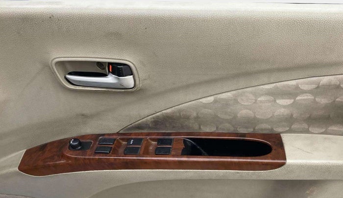 2017 Maruti Celerio ZXI AMT (O), Petrol, Automatic, 88,071 km, Driver Side Door Panels Control