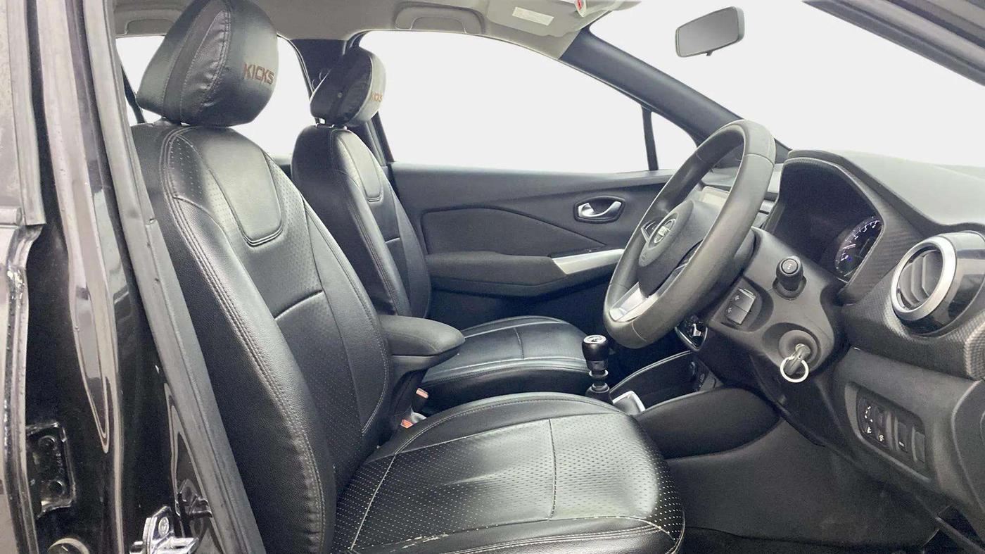 2019 Nissan Kicks XV DIESEL, Diesel, Manual, 52,708 km, Right Side Front Door Cabin