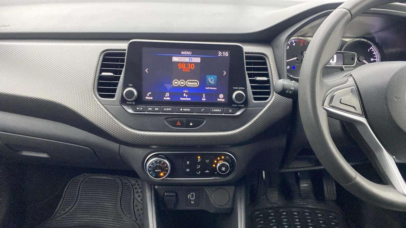 2019 Nissan Kicks XV DIESEL, Diesel, Manual, 52,708 km, Air Conditioner